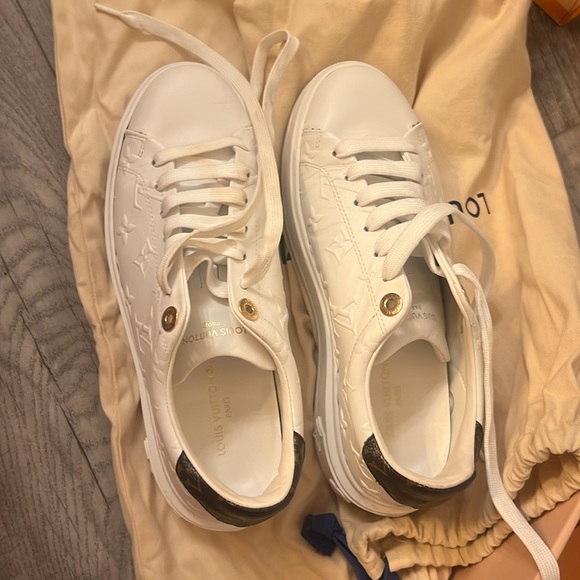 Louis Vuitton sneakers - Picture 3 of 8